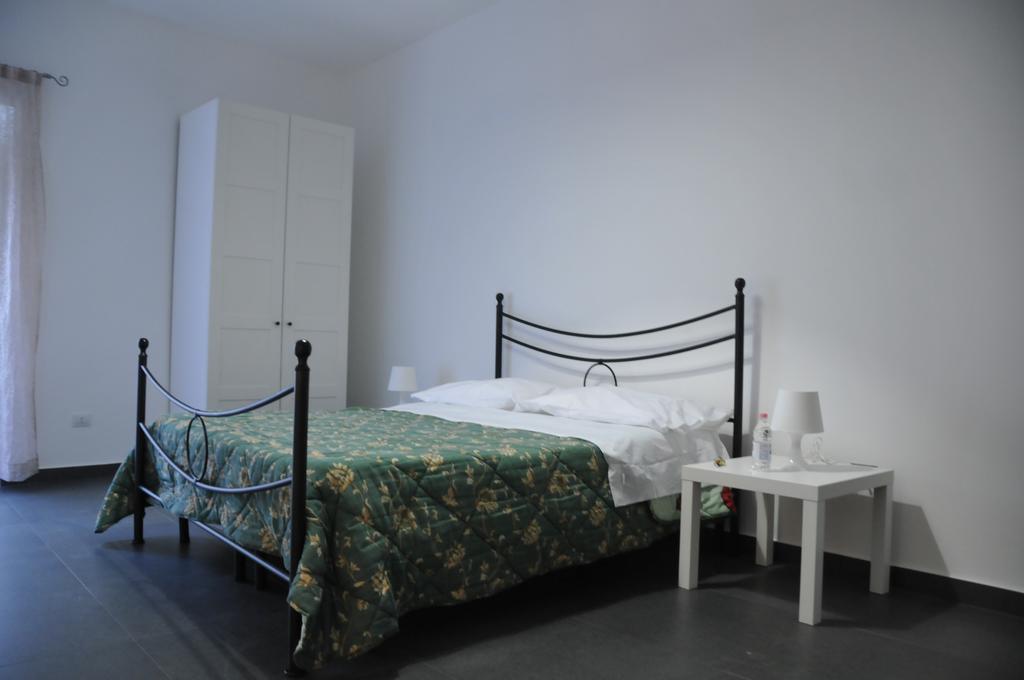 B&B Largo Barile Кальтаниссетта Экстерьер фото