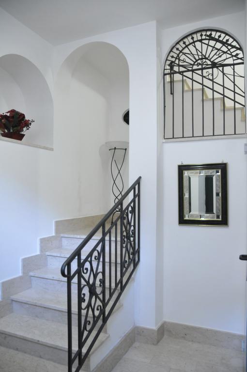 B&B Largo Barile Кальтаниссетта Экстерьер фото