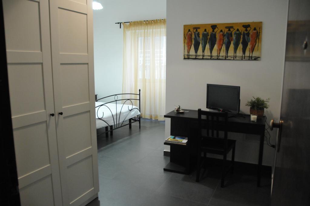 B&B Largo Barile Кальтаниссетта Экстерьер фото