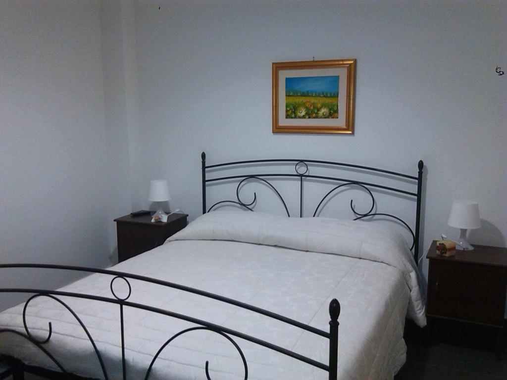 B&B Largo Barile Кальтаниссетта Номер фото