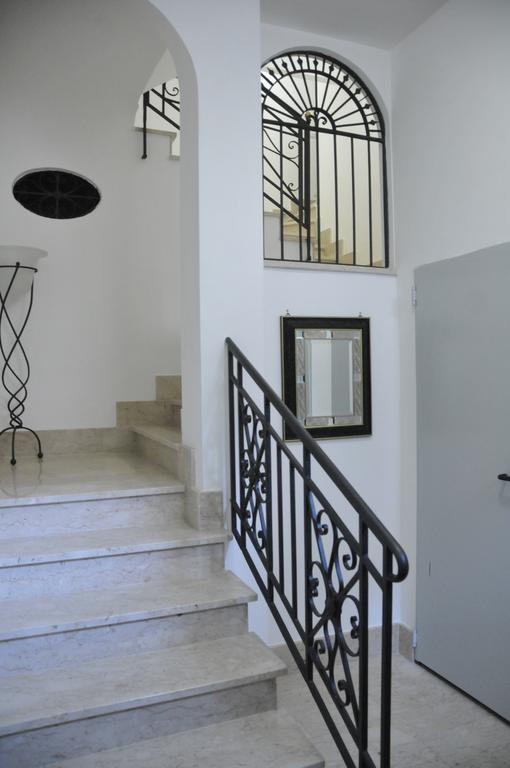 B&B Largo Barile Кальтаниссетта Экстерьер фото